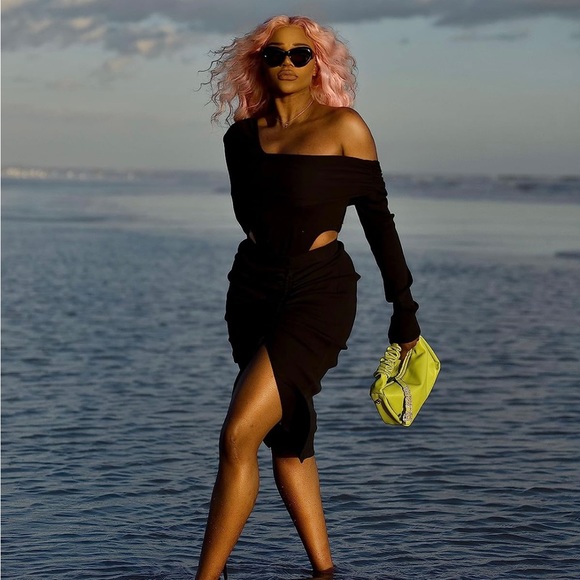 Amazon the Drop x itsjuliettefoxx Black One-Shoulder Bodysuit NWT - Picture 3 of 6